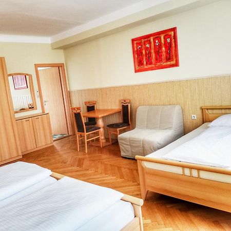 Familie Zuser Hotel Garni Mitterbach Dış mekan fotoğraf
